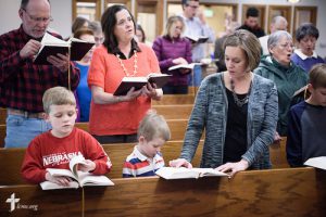 Parishioners including the family of the Rev. Mark Nierman sing during Lenten worship at Mount Olive Lutheran Church, on Wednesday, March 2, 2016, in Loveland, Colo. LCMS Communications/Erik M. Lunsford