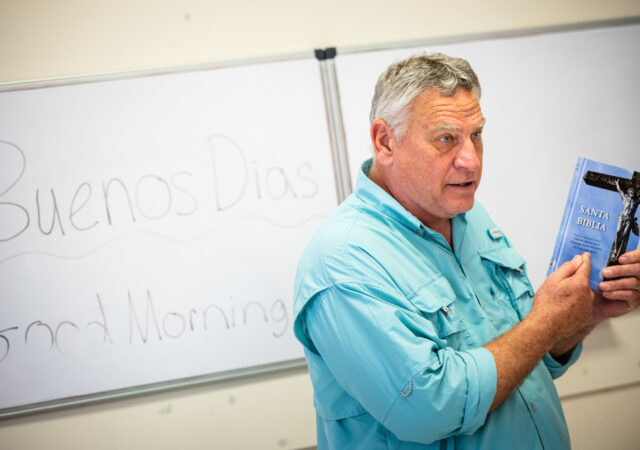 The Rev. Tom Brinkley, associate pastor at St. Matthews Lutheran Church, Esko, Minn., discusses the Bible during an English camp at Fuente de Vida (Fountain of Life Lutheran Church), Ponce, Puerto Rico, on Wednesday, Nov. 13, 2019. LCMS Communications/Erik M. Lunsford